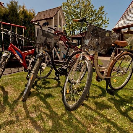 Pokoje Goscinne Matiz Карвіа Екстер'єр фото